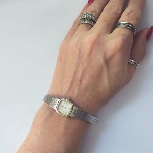 Vintage Seiko Women's Silver and Gold Watch